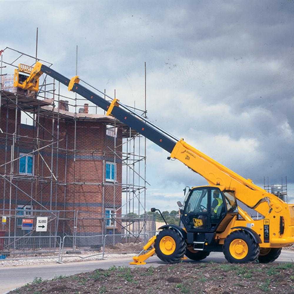 JCB 540-170 погрузчик в работе